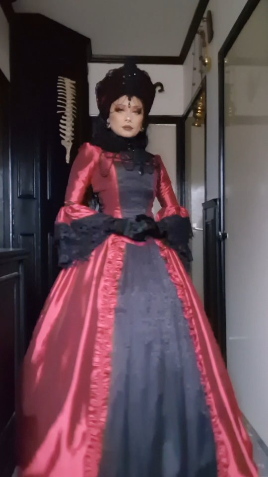 Instagram post by @anarosapano for Demonia Shoes. Caption reads: Get ready with me 🥀

Victorian Goth 🖤

Collab/ I....