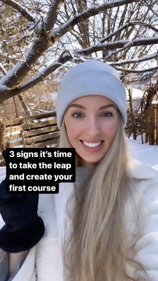 Instagram post by @laura.bsquaredsocial for Thinkific. Caption reads: [...] business into thriving online courses,....