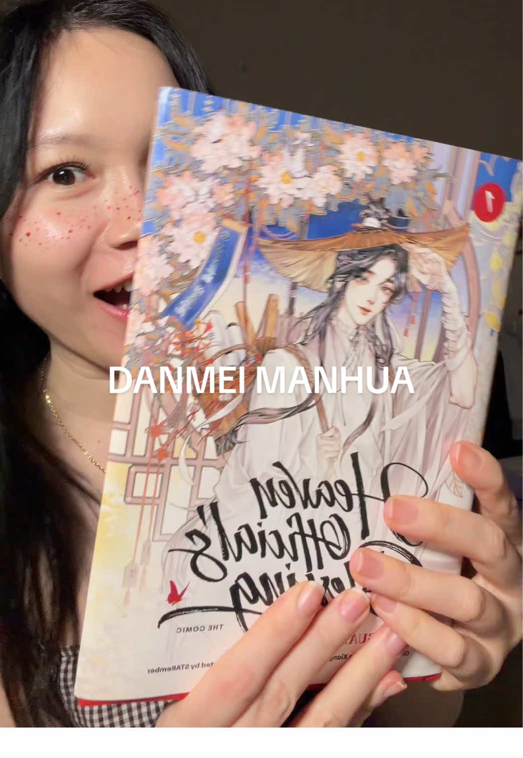 TikTok post by @jesuisbienbien for Book & Mortar. Caption reads: [...] #manhua #tiktokshopstockup @Book & Mortar.