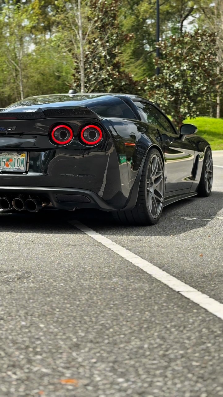 Instagram post by @1tuffvette for Blackline Car Care. Caption reads: My kind of music 🦅

⭕️⭕️ 🦅⭕️⭕️

•
•
•

MOD....