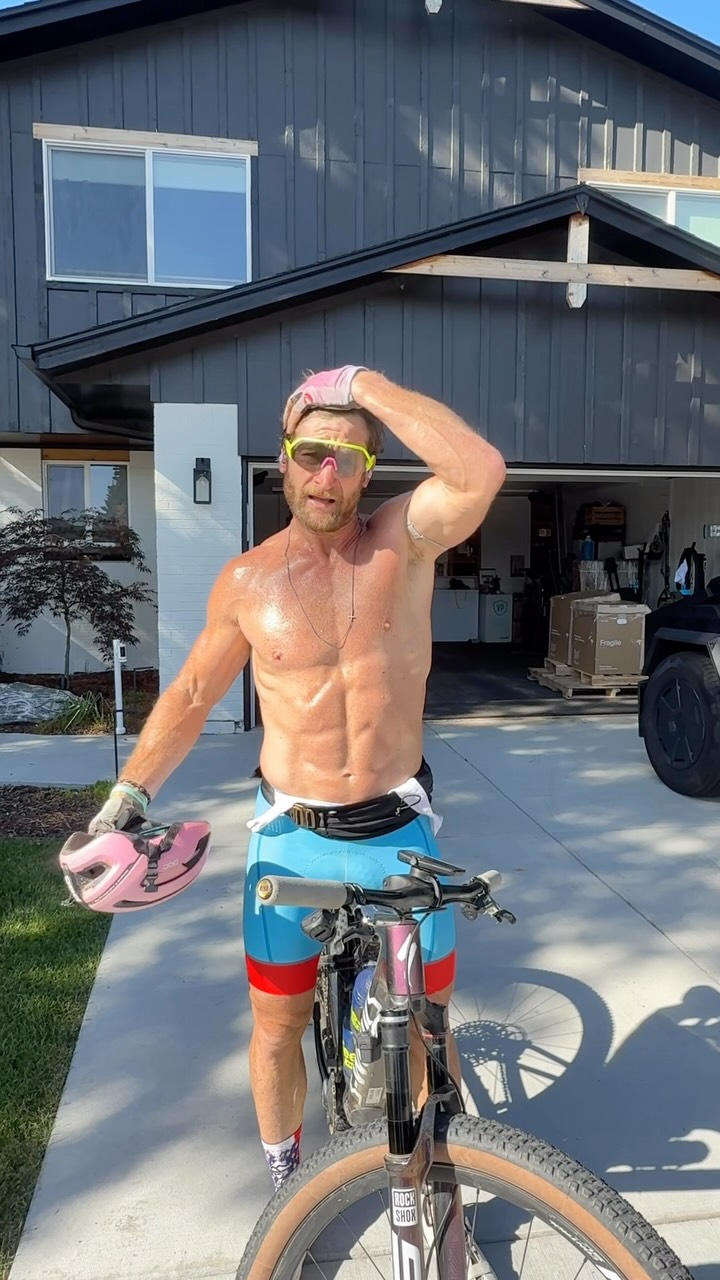 Instagram post by @erichinman for Laird Superfood. Caption reads: I’ve trained this way for a while; it’s a factor....