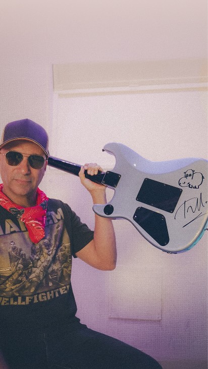 Instagram post by @tommorello for Fender. Caption reads: We’ve got something special with @tommorello....