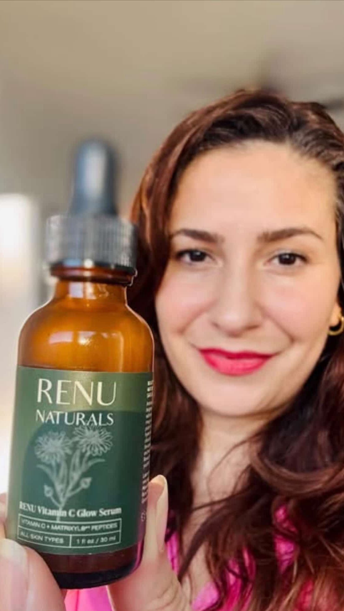 Instagram post by an influencer for Renu Naturals. Caption reads: [...] natural ingredients in the @renunaturals....