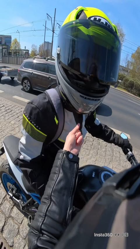 Instagram post by @capalanatalia for HJC Helmets. Caption reads: Na plecaku też się super jeździ!🤭 #insta360....