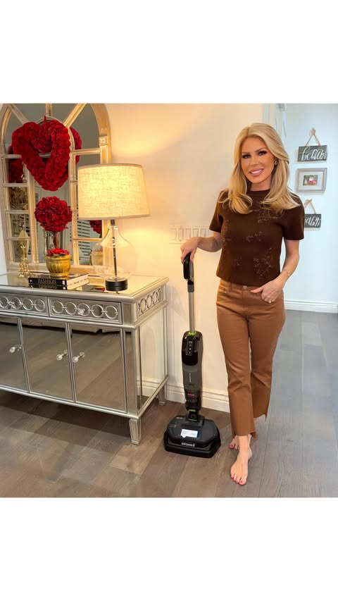 Instagram post by @gretchenrossi for HSN. Caption reads: [...] & organizing! That’s why I love shopping....