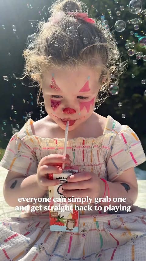 Instagram post by @samanthaforrest_nutrition for Innocent Drinks. Caption reads: Having @innocentireland Kids Juicy Waters in the....