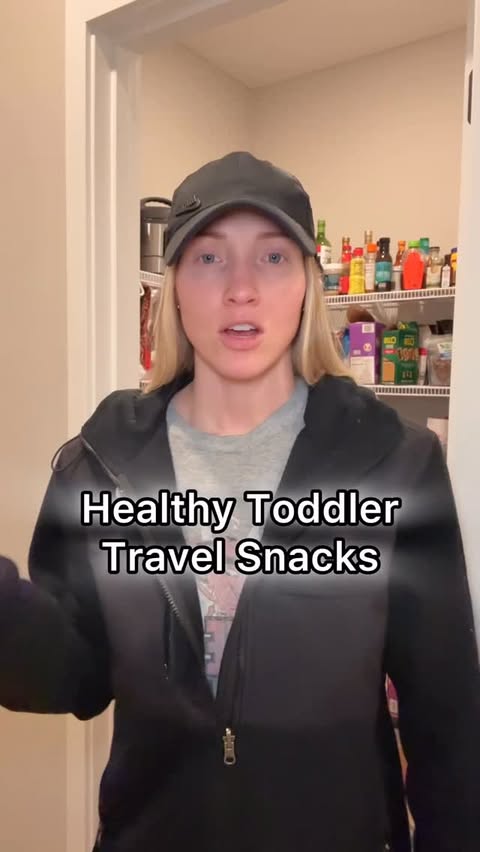 Instagram post by @mads_gainz for Thrive Market. Caption reads: Cyber Weekend is HERE! 🎉⁣
⁣
Thrive Market is....