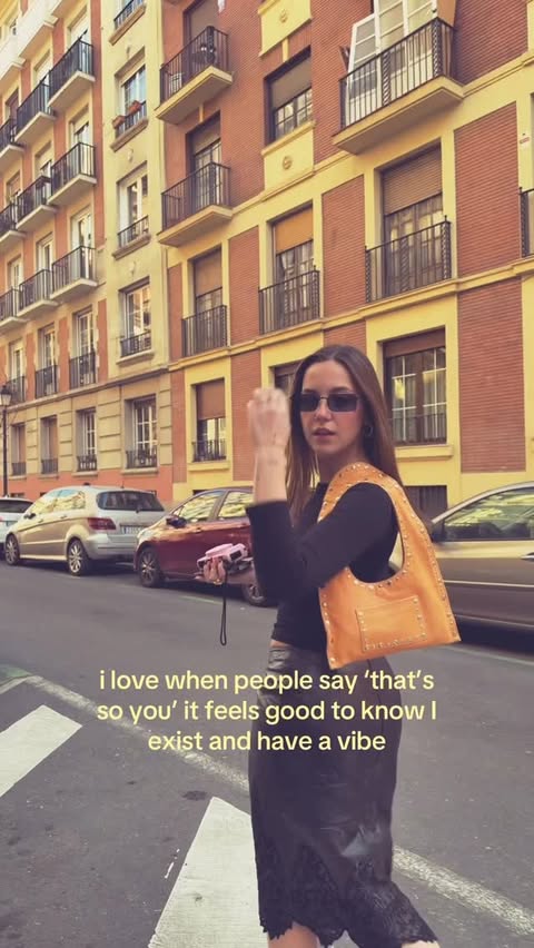Instagram post by @rebecaalopeez for Hawkers. Caption reads: publi | @hawkersco 🖤 #inspo #ootd #fashion....