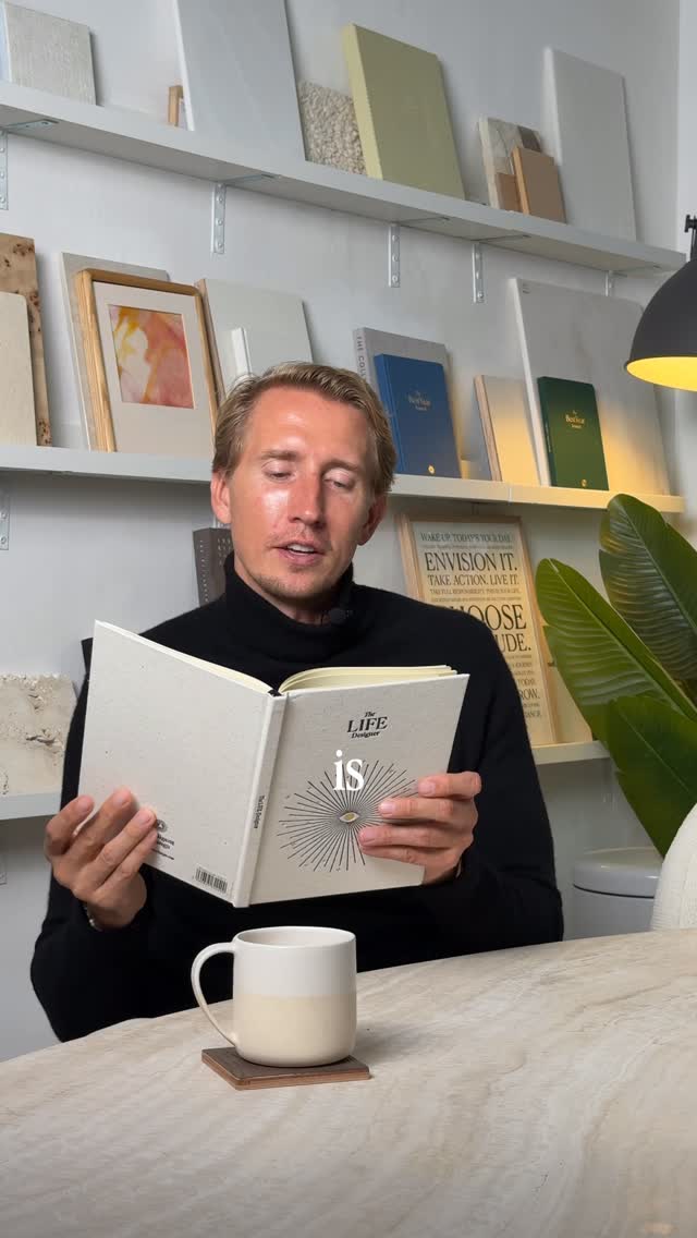 Instagram post by @alexikonn for Intelligent Change. Caption reads: 🧠 The year isn’t over yet. You still have 80 days....