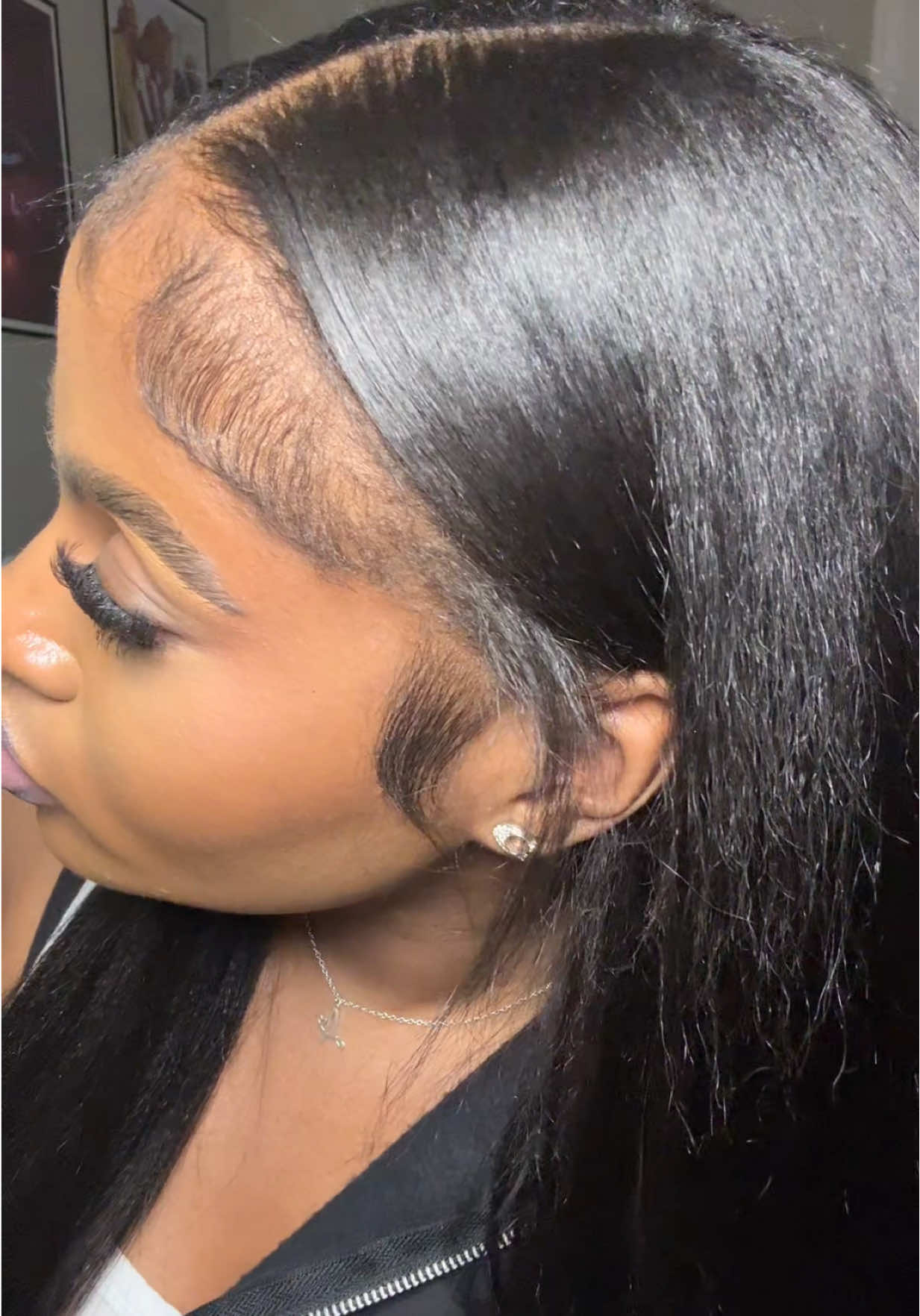 TikTok post by @alyssanikohl for Klaiyi Hair. Caption reads: yaki straight v-part wig is from @Klaiyi Hair. the....