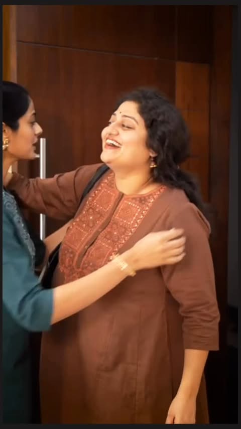 Instagram post by @ashrita_vemuganti_nanduri for Country Delight. Caption reads: For @countrydelighttelugu With @indhuananth By....