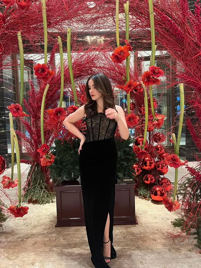 Instagram post by @almilaada for Alfabeta. Caption reads: About last night…🌹 Sena ❤️ Mert 🧿🥹 Reklam.