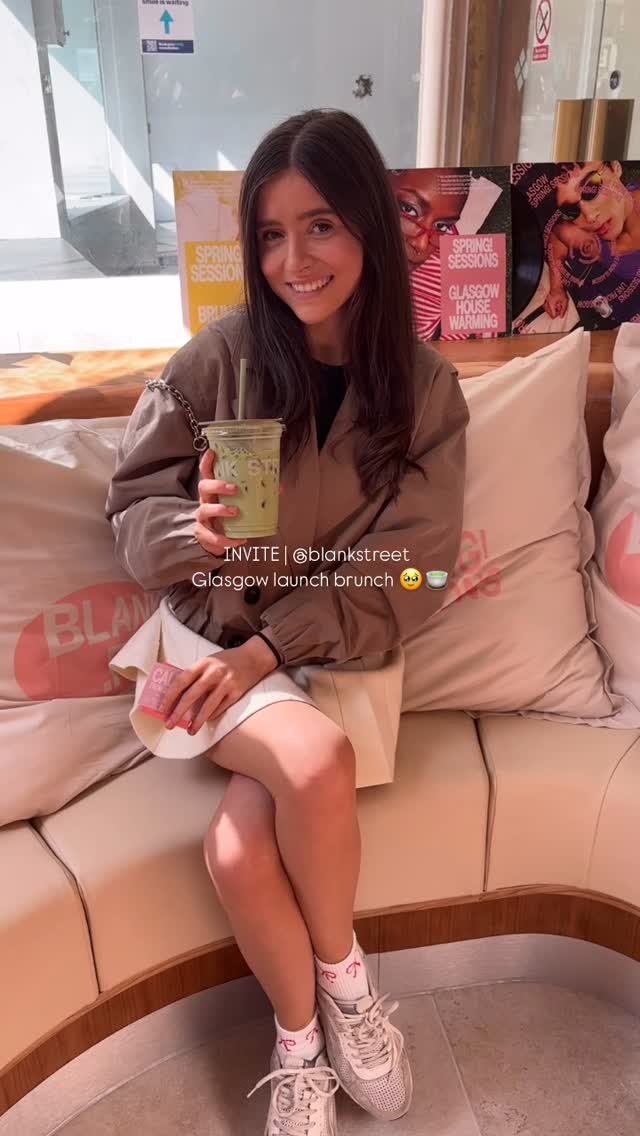 Instagram post by @rebeccalove.x for Blank Street. Caption reads: INVITE🥹🍵 | @blankstreet

Omg✨Blank Street has....