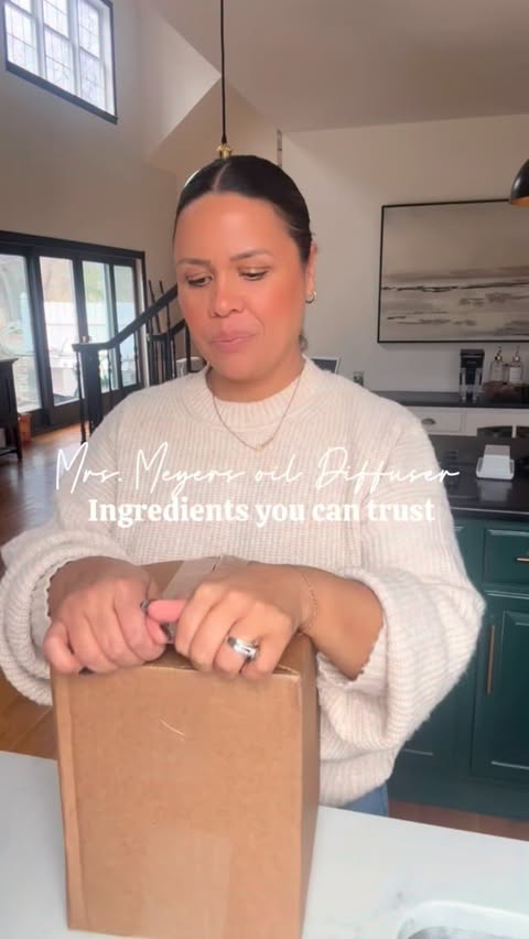 Instagram post by @marielyscallahan for Mrs. Meyer's Clean Day. Caption reads: [...] and nut drop a comment below! ⬇️....