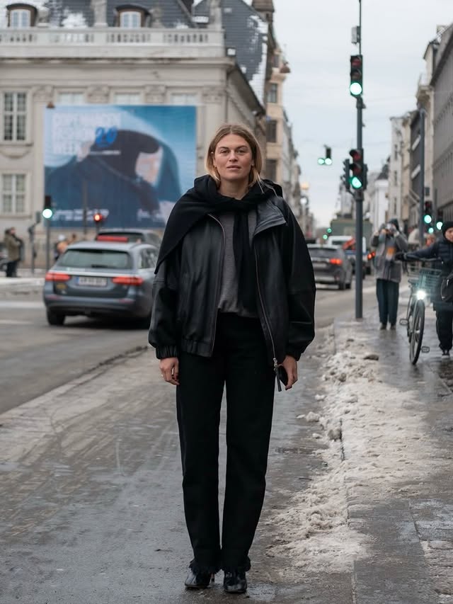 Instagram post by @sidselalling for Polestar. Caption reads: Annonce / Knit so good I’m wearing double.