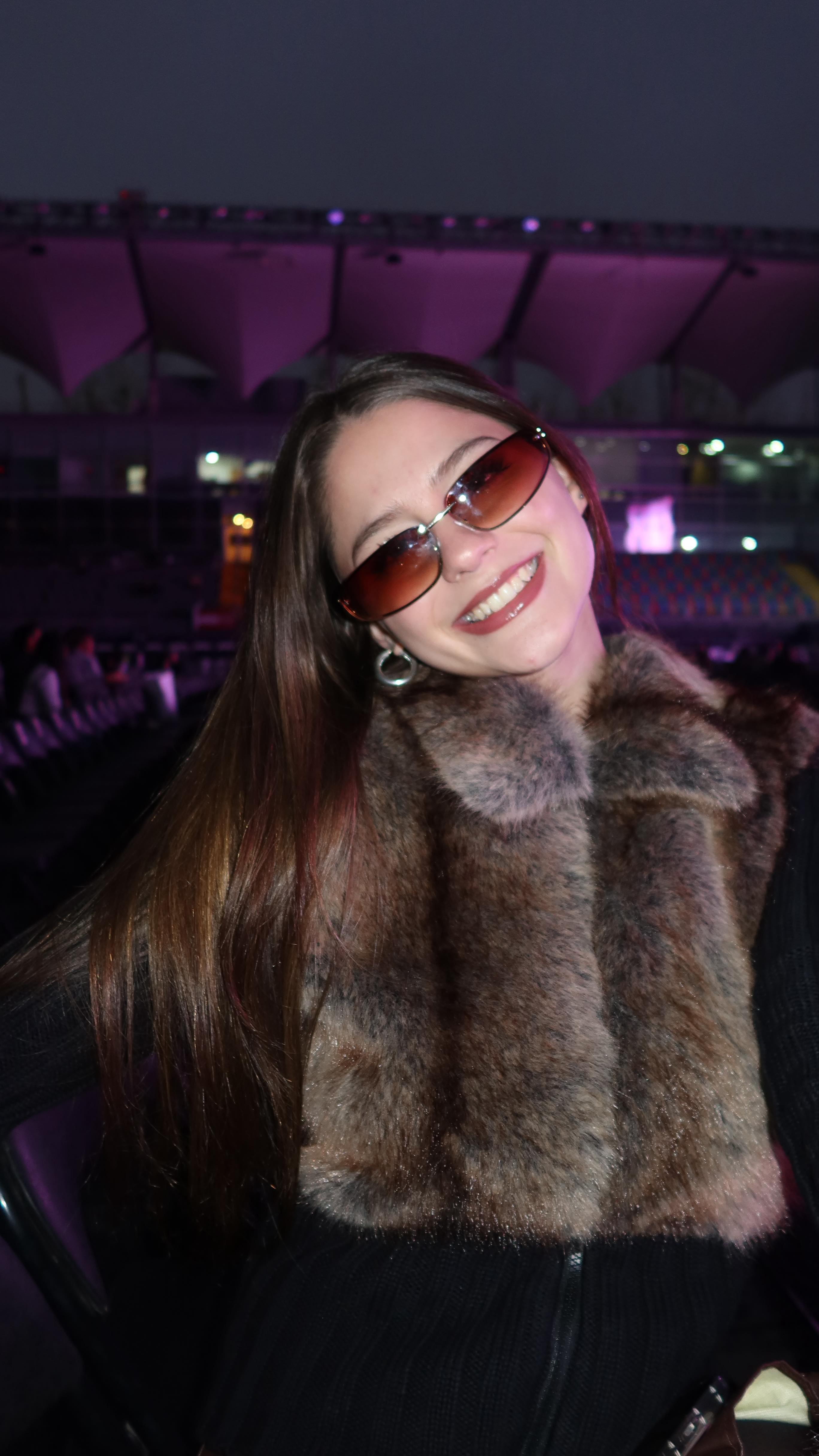 Instagram post by @consubecerraa for SKY Airline. Caption reads: Que increíble experiencia🩷 
Gracias @skyairline....