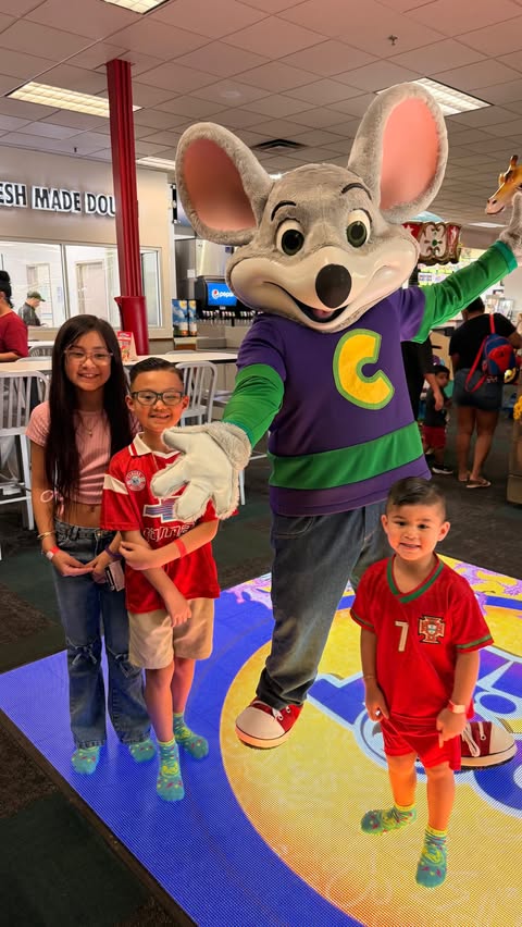 Instagram post by @mila_xavi for Chuck E. Cheese. Caption reads: [...] brands, one unforgettable summer. Chuck E.....