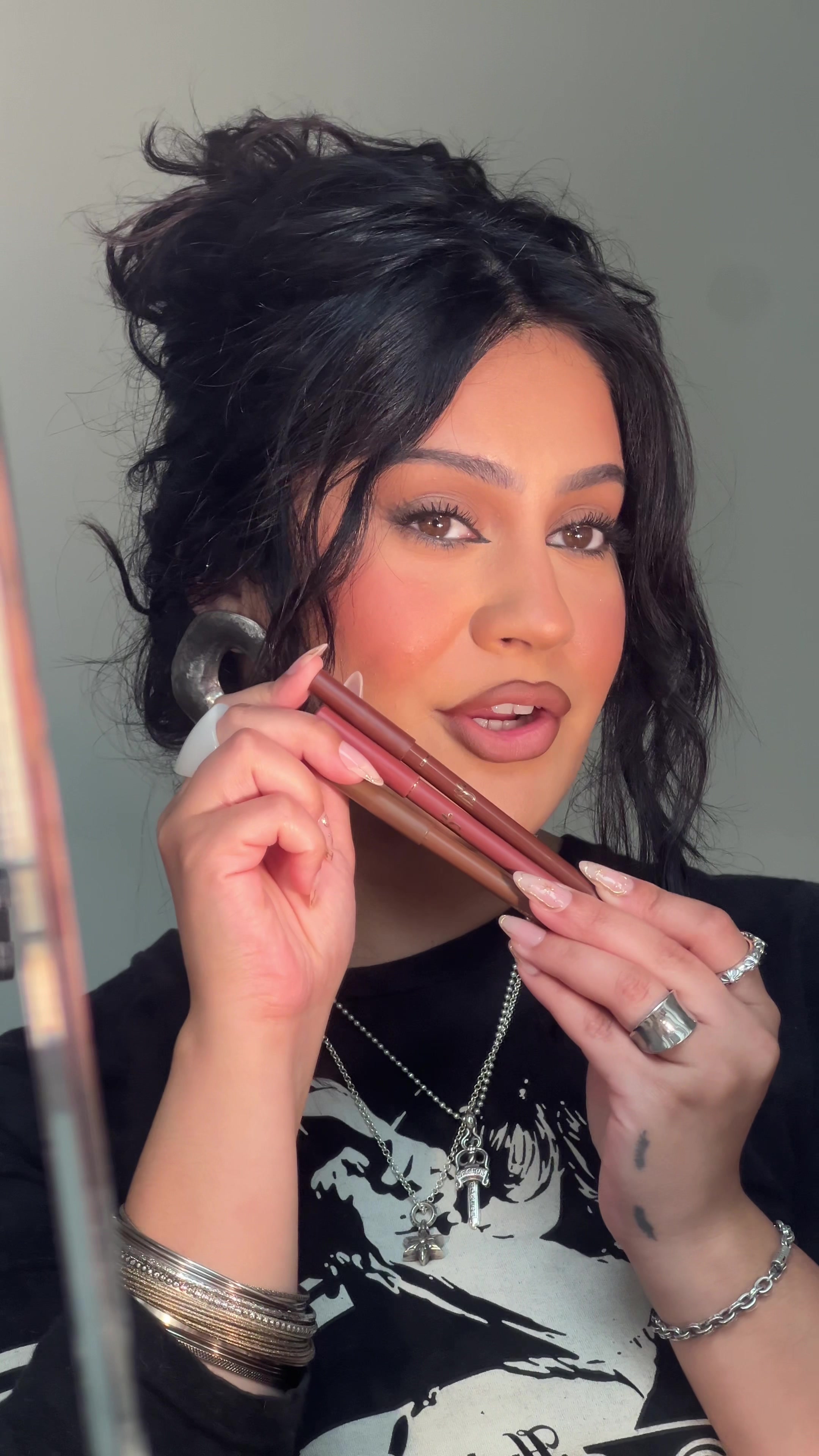 TikTok post by @alexamescudi for Alamar Cosmetics. Caption reads: [...] a reminder to shop LATINA✨🤍🤍🫶 @Alamar....