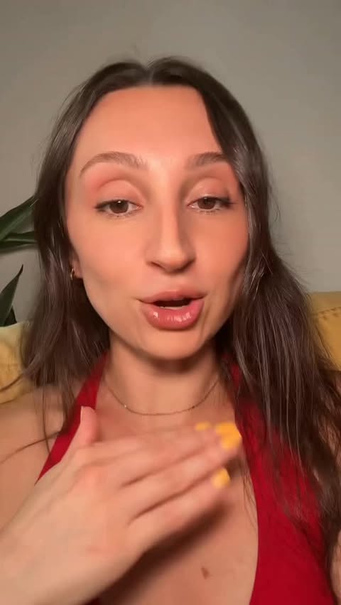 Instagram post by @veronicakallday for HelloFresh US. Caption reads: It’s time to confess!! #ad Come share your dinner....