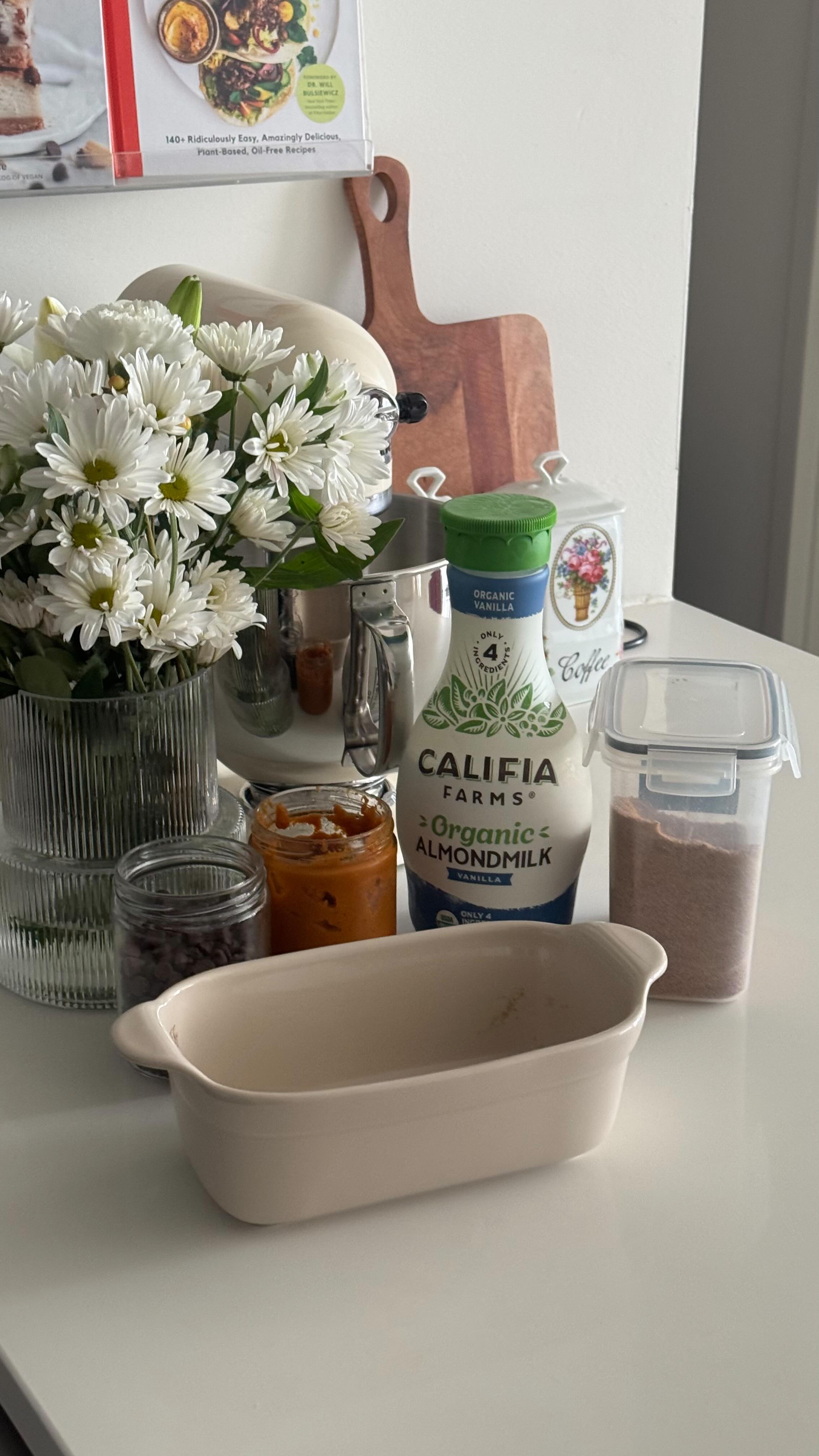 Instagram post by @devinraimo for Califia Farms. Caption reads: thank me later😮‍💨🍂🍁 recipe:
- 1 cup pumpkin....