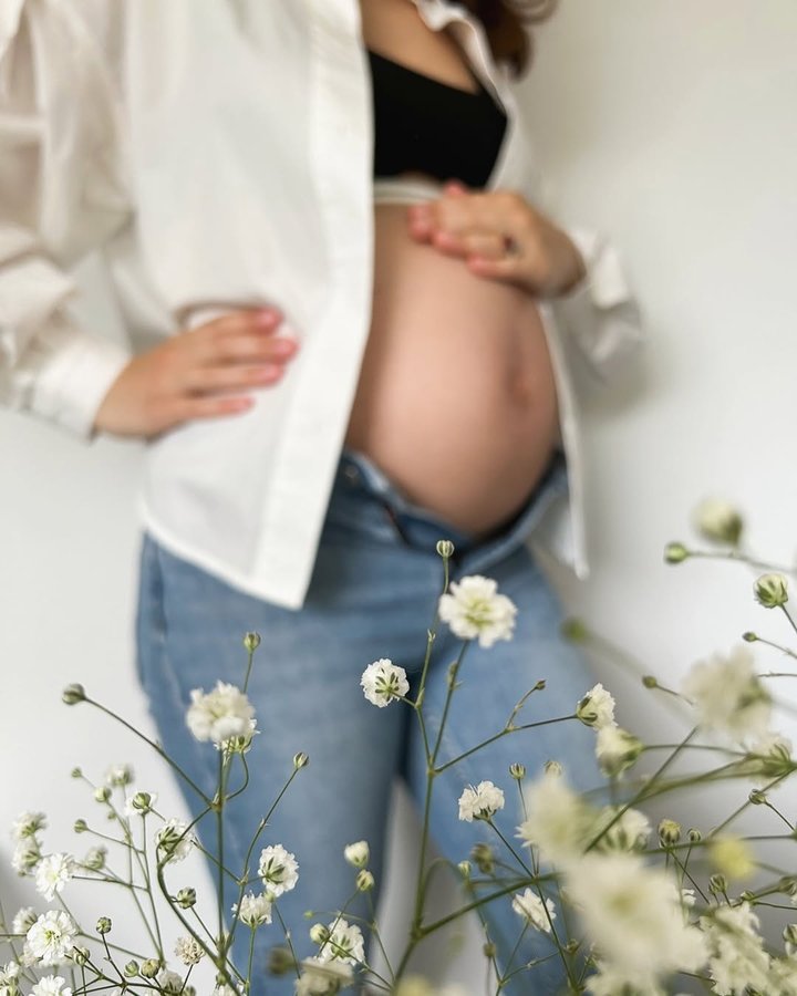 Instagram post by @itsalexandmylife for MORROW+MINT. Caption reads: 6 months in ✨ 
And some days I still can’t believe....