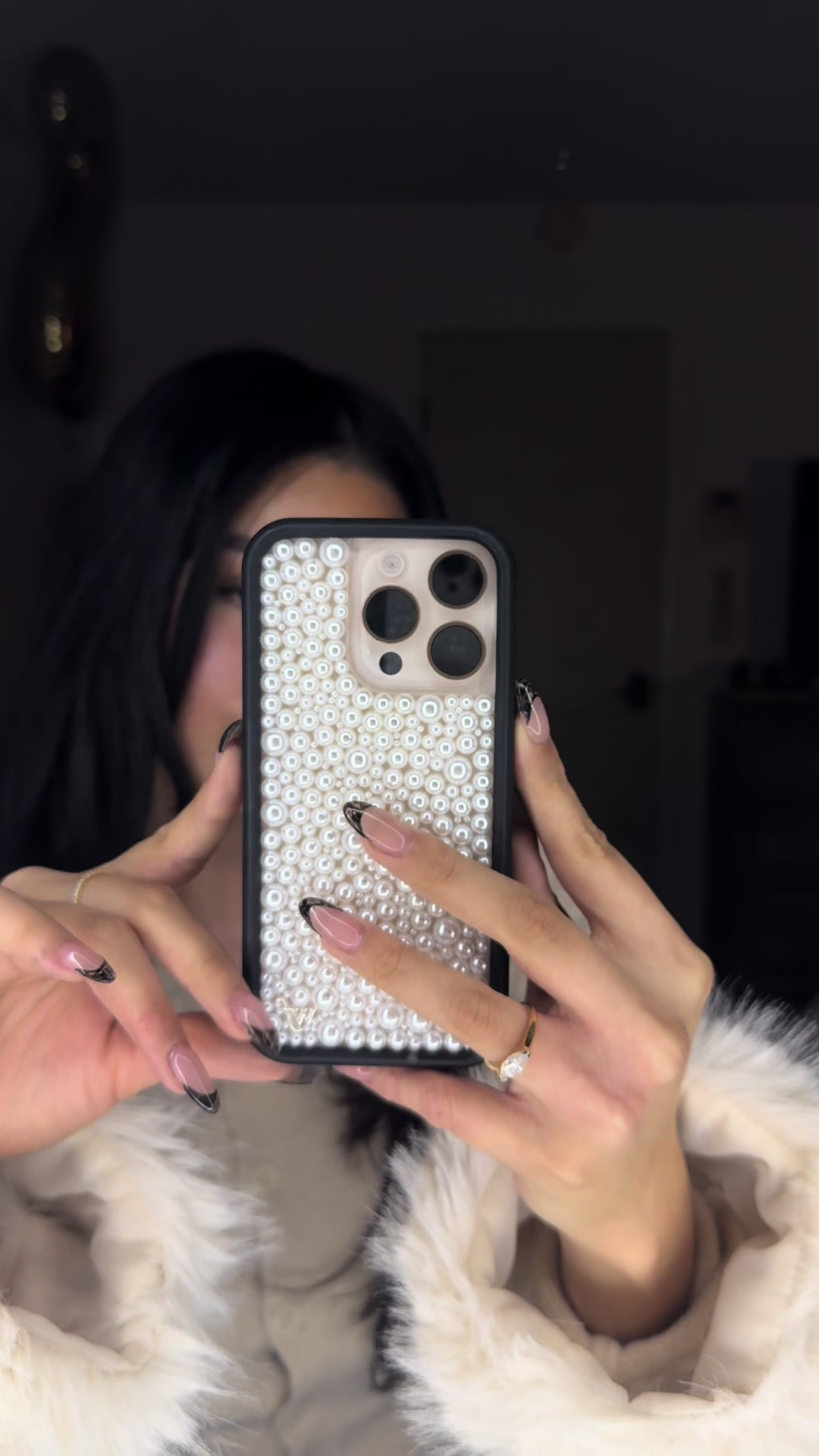 TikTok post by @jizelleochoa for Wildflower Cases. Caption reads: @Wildflower Cases pearl iphone case🦢 #fyp [...].