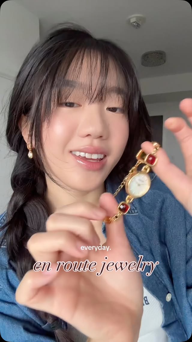 Instagram post by @tammymlbb_ for En Route Jewelry. Caption reads: Which is your style?! If you’re still wondering....