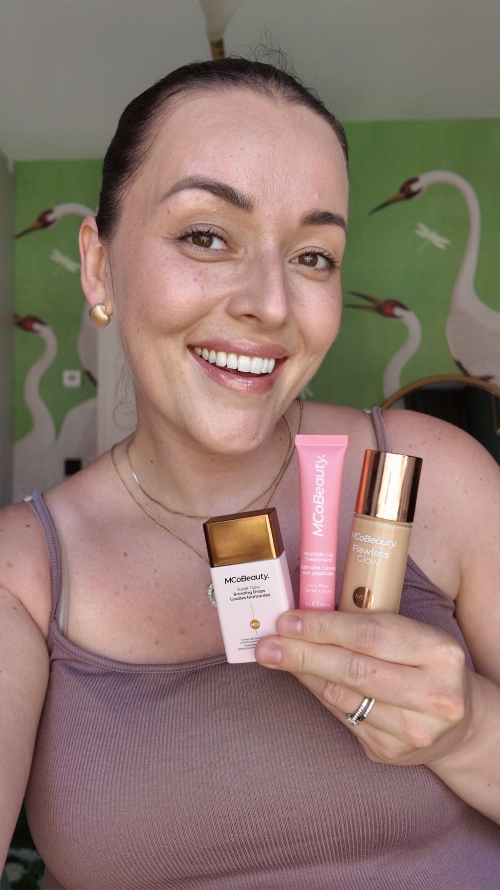 Instagram post by @beautygloss for Kruidvat. Caption reads: #ad - In de Target in Amerika spotte ik MCoBeauty....