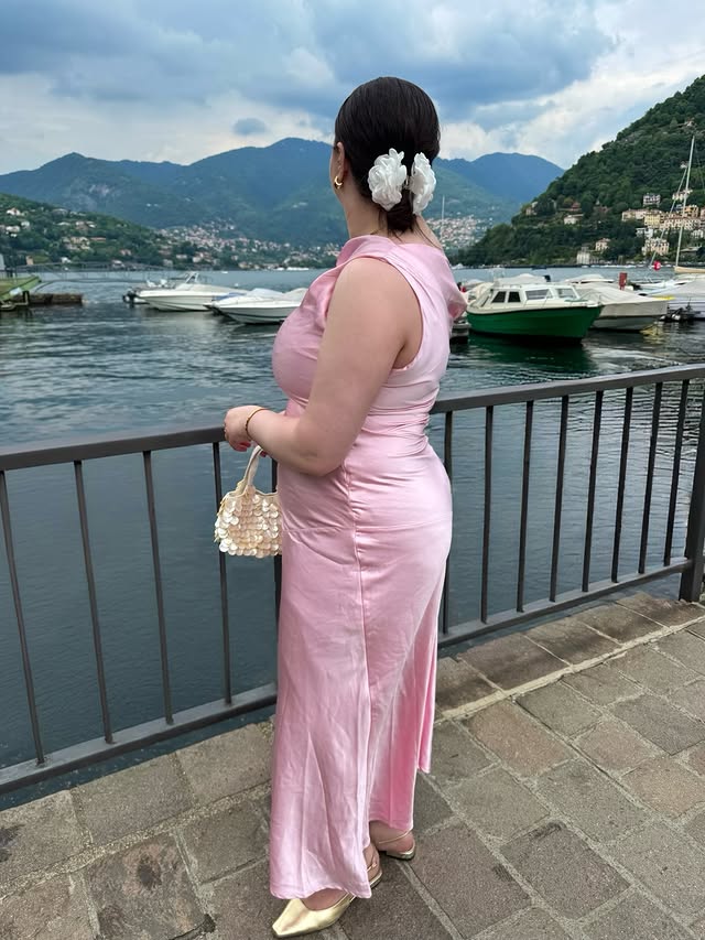 Instagram post by @surrealserene_ for PEPPERMAYO. Caption reads: the beauty of Lago di Como @peppermayo Ad 💞 Dress....