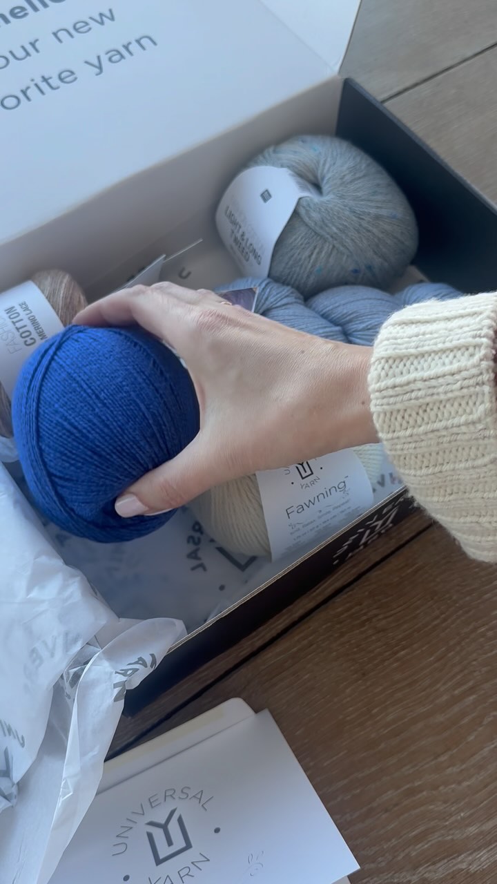 Instagram post by @celine.knits for Universal Yarn. Caption reads: Ad / Promo

Unbox yarn from @universal_yarn with....