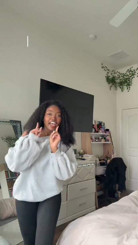 Instagram post by @kimmybookss for FabFitFun. Caption reads: Are you more Poppy or Alex? Let me know in the....