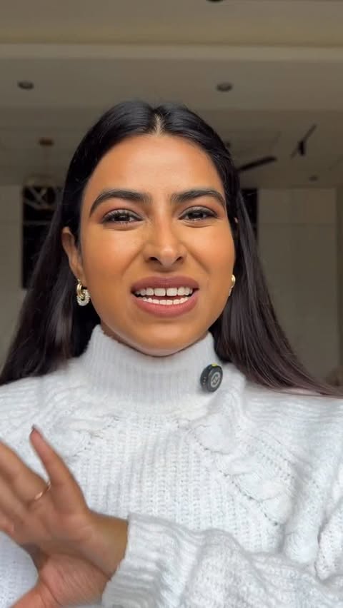 Instagram post by @makeupspacewithneha for LOVE EARTH. Caption reads: [...] one’s for you 💕 #ad I recently tried....