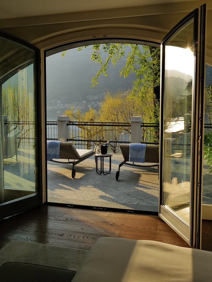 Instagram post by @alexandramtaylor for Mandarin Oriental. Caption reads: A favorite stay this year along the glistening....