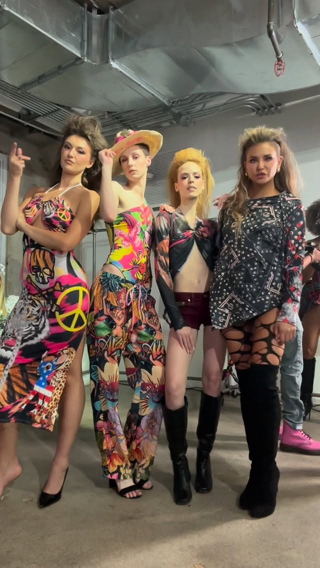 Instagram post by @beautyandbrainswithatwist for Getty Images. Caption reads: It’s full📋
.
LOS ANGELES FASHION WEEK....