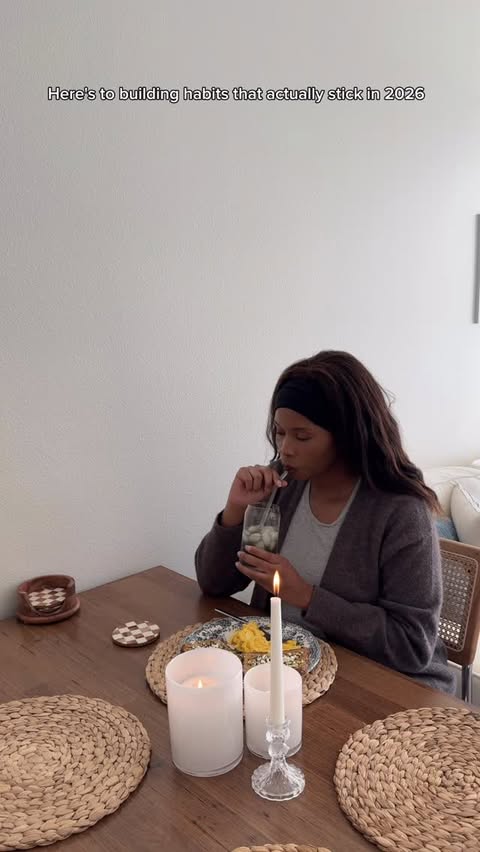 Instagram post by @dianaajih for iHerb. Caption reads: [...] Gold Nutrition Creatine Monohydrate from....