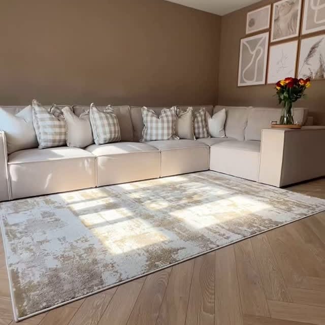 Instagram post by an influencer for Brit Floors. Caption reads: [...] herringbone laminate from @britfloors [AD -....