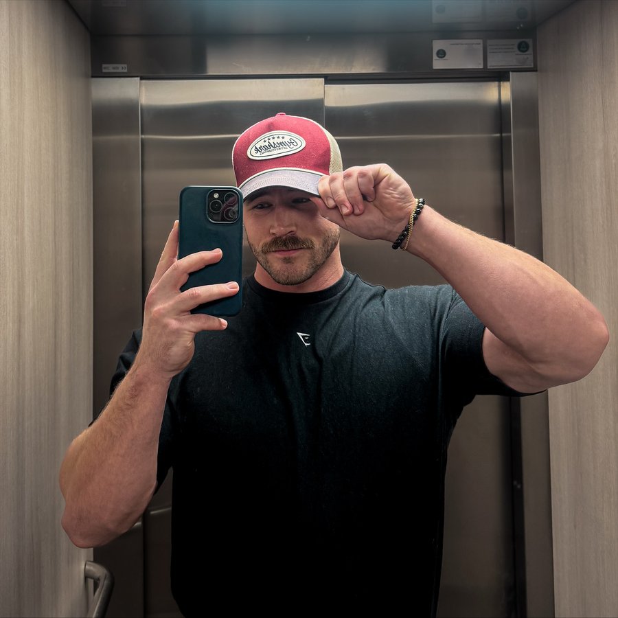 Instagram post by @pierrepegheon_ for Esn. Caption reads: Back under the cap 
.
@esncom : PGO
@gymshark :....