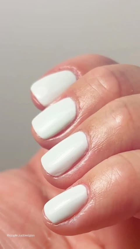 Instagram post by @simple_naildesignss for Olive & June. Caption reads: 𝕄𝕚𝕟𝕥 𝔾𝕣𝕖𝕖𝕟 🩵💚 All link(s) on Amazon....