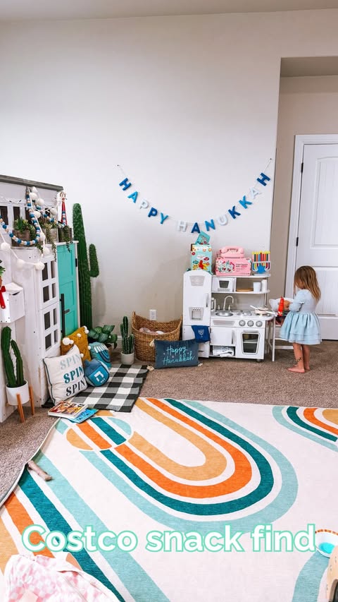 Instagram post by @mamabirdchronicles for Amara Organic Foods. Caption reads: We all know toddlers run on snacks and vibes. 💓AD....