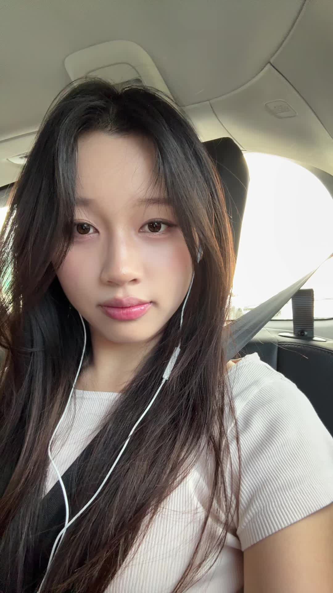 TikTok post by @rollyy_01 for HEMEKO. Caption reads: [...] @TORRIDEN US @Stylevana @S.NATURE US @HEMEKO....