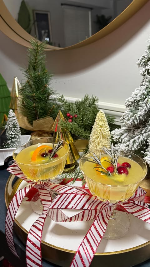 Instagram post by @thechicagogoodlife for Jewel-Osco. Caption reads: HOT HOLIDAYS with @jewelosco and @drinksimply....