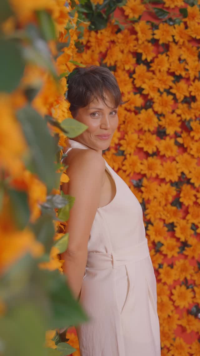 Instagram post by @zynpzeze for Domestos. Caption reads: Yeni Domestos Aroma Lux Tuvalet Bloğu Şeftali....