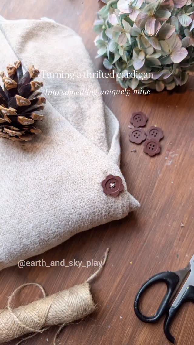 Instagram post by @earth_and_sky_play for Bambu Lab. Caption reads: My own little sewing kit 🪡

Ad|In collaboration....