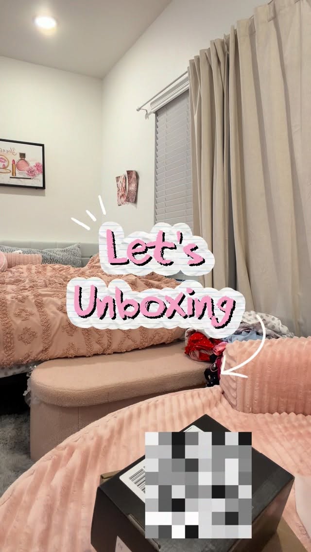 Instagram post by @lizsmiles11 for bareMinerals. Caption reads: Unbox pr ! Should I do a giveaway 👀👀👀👀👀....