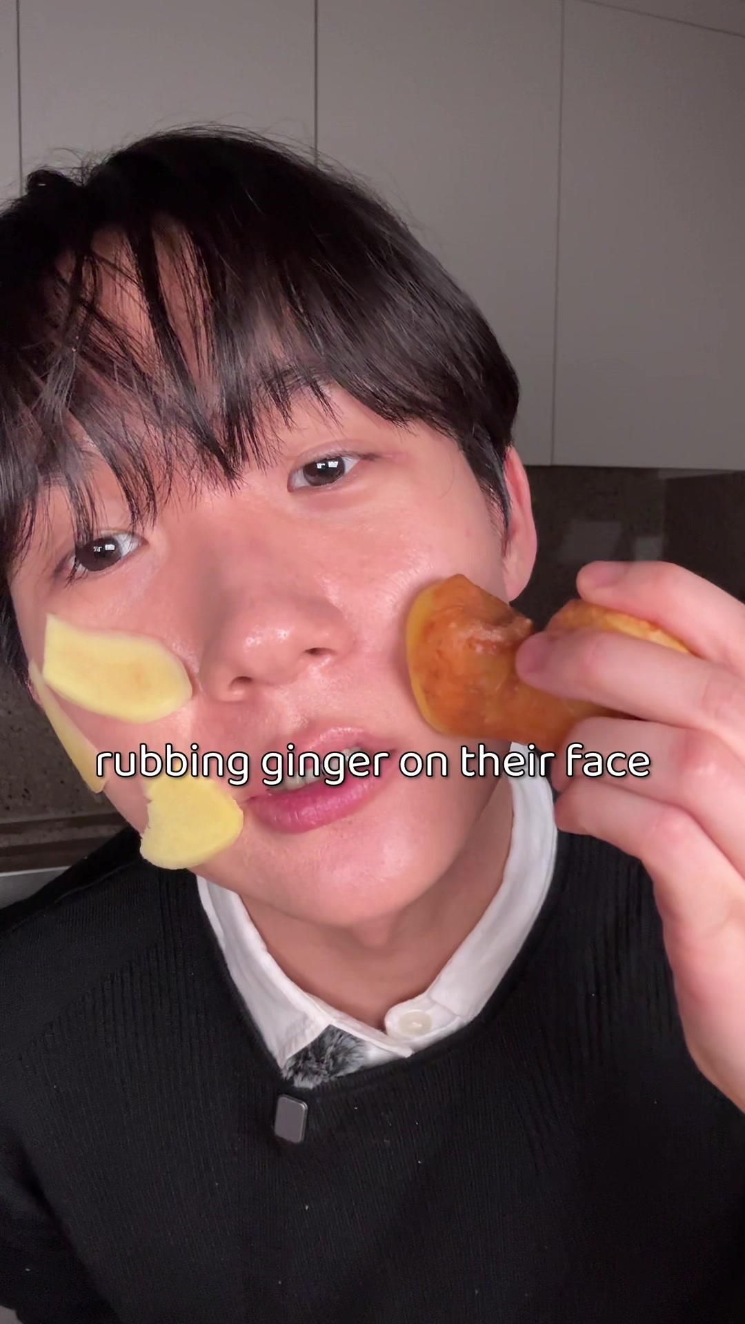 TikTok post by @hudsonsqrd for Bloomkare. Caption reads: [...] ginger could make your skin GLOWY? AD....