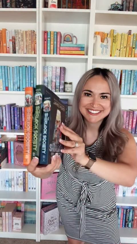 Instagram post by @catchybooknook for Simon Kids. Caption reads: [...] Ponti is on shelves now! Thank you....