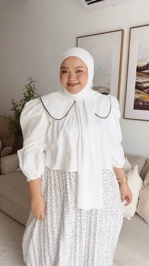 Instagram post by @ohinirara for TudungPeople. Caption reads: [...] fav tuds brand to #sapotlokal is....