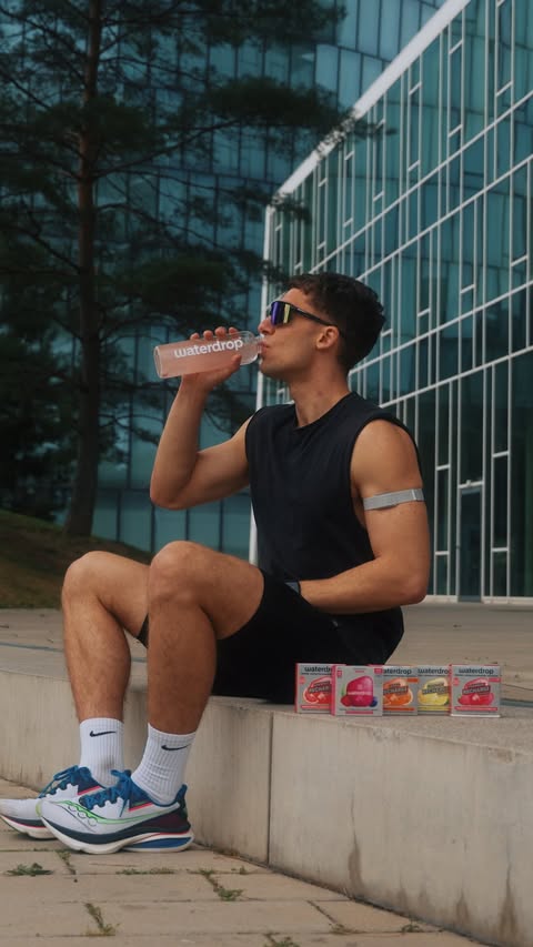Instagram post by @florian.msrs for Waterdrop. Caption reads: [...] again and being well hydrated *AD|....