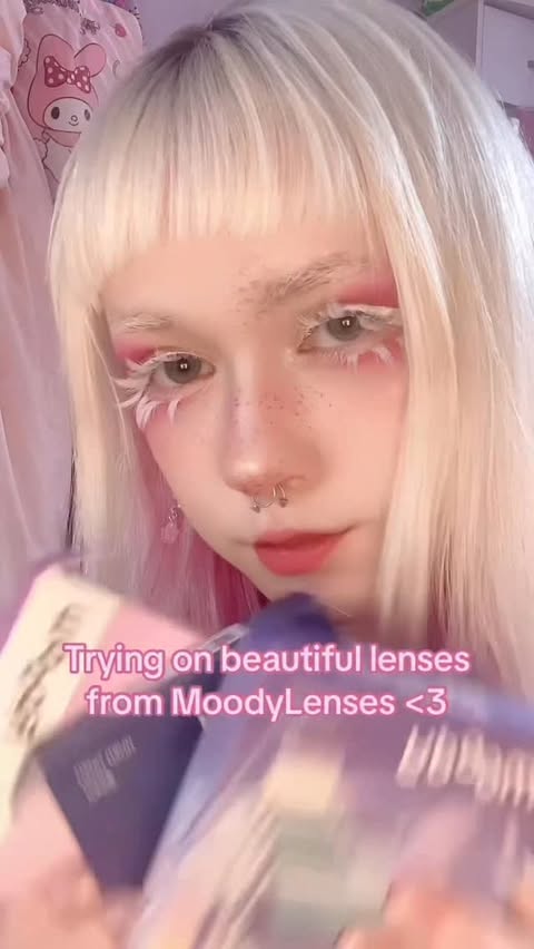 Instagram post by @sakura_nectarine for moodylenses. Caption reads: [...] to be Machina cause AGHH Thank you....