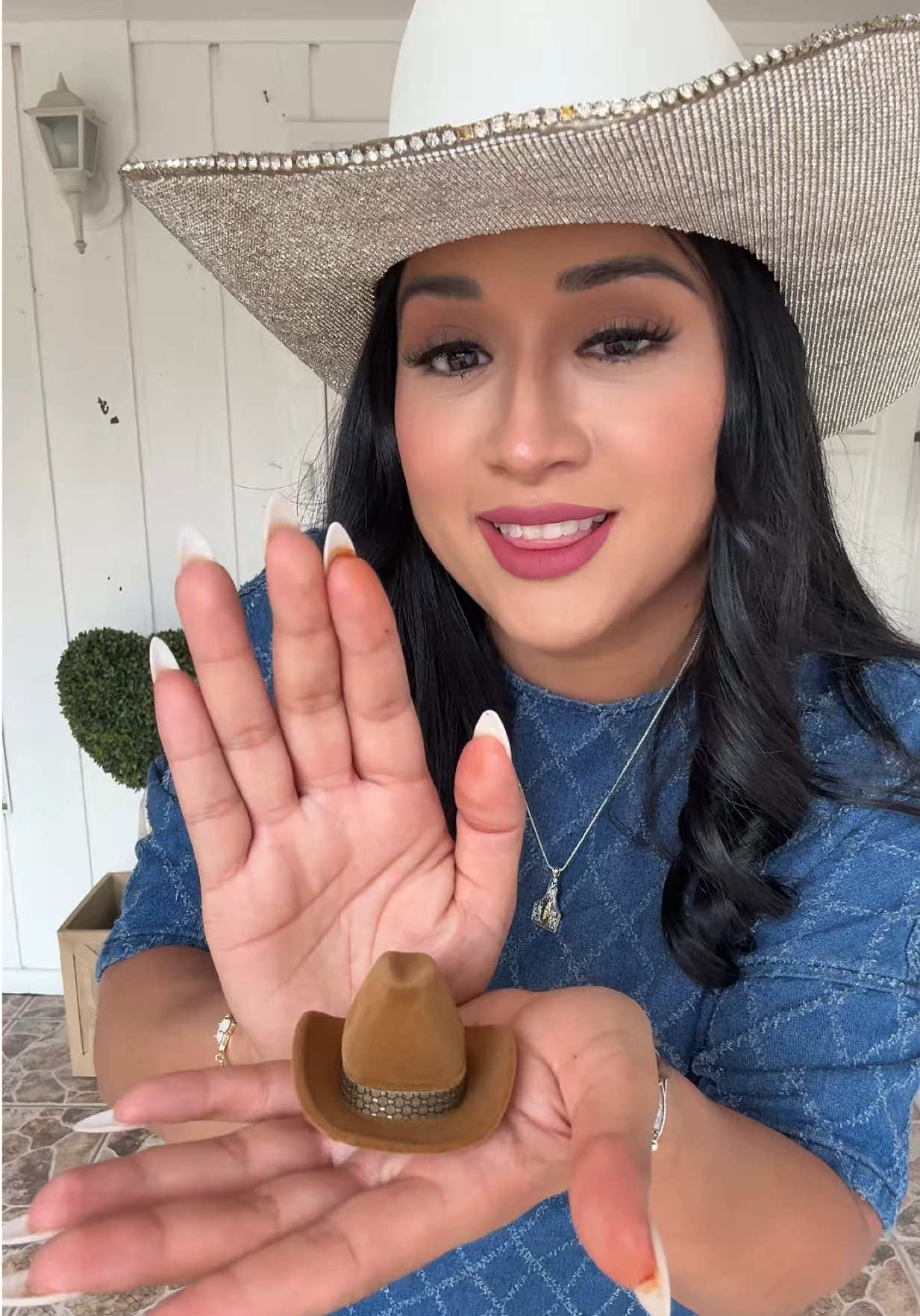 TikTok post by @roseannsjimenez for KissYan Jewelry. Caption reads: [...] #westernjewelry #kissyanjewelry....